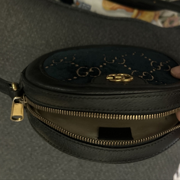 Gucci Canteen Bag - Picture 3 of 5